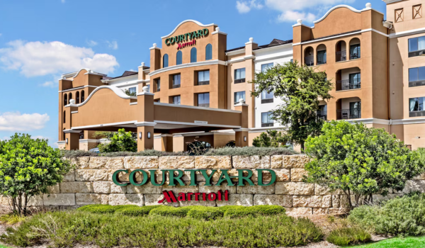 Family and business-friendly option among the best hotels in San Anto