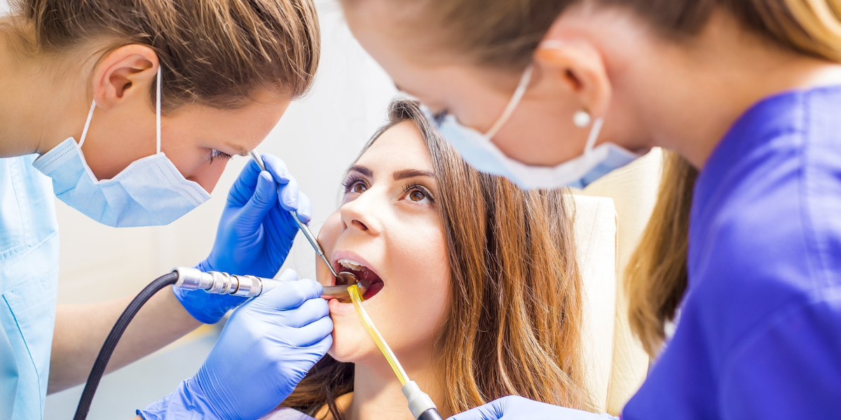 Best dentist in Houston providing professional dental care