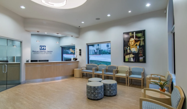 Modern dental clinic interior at Dallas Dental Group, ranked among the best dentists in Dallas for general and restorative dentistry.