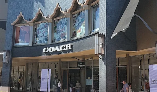 Citadel Outlets shopping center, one of the best shopping centers in Los Angeles known for outlet discounts and brand stores.